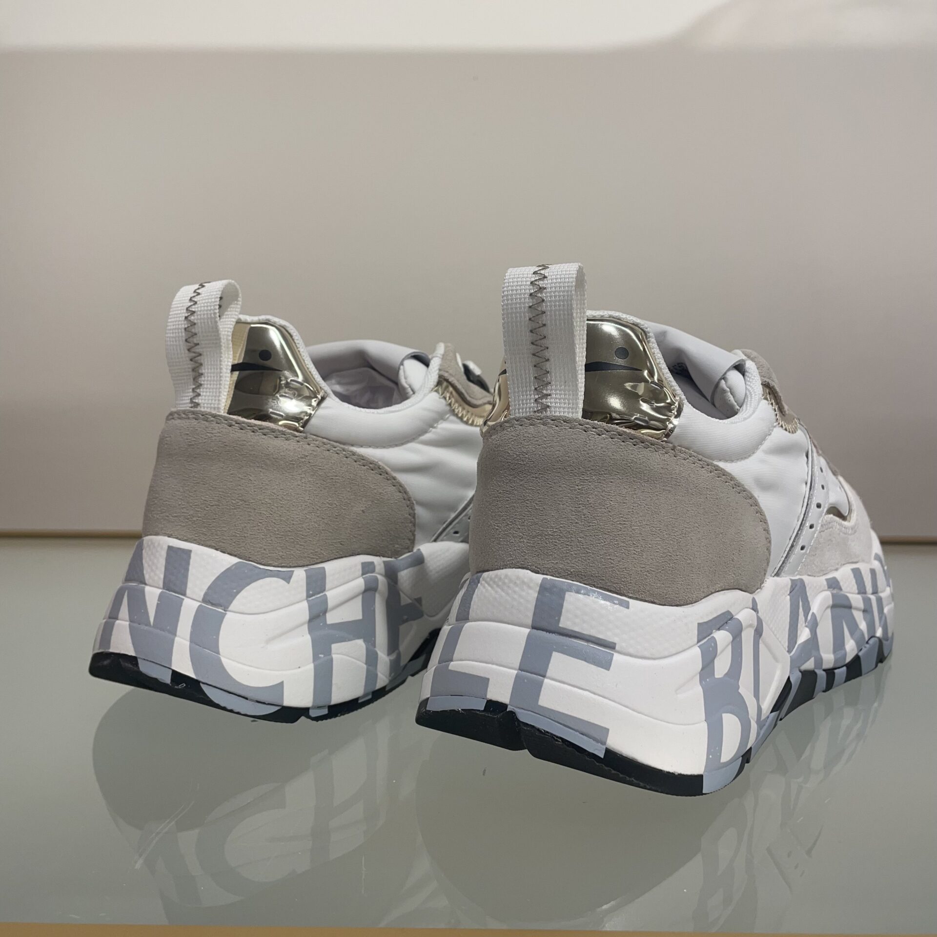 67a0847fb059a01e0f0e404a3edae673